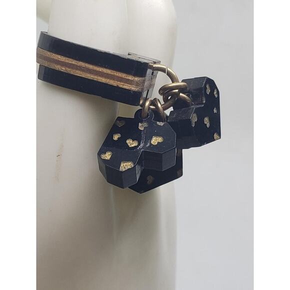 Artist Made Black Dangle Heart Charm Ring Wood Carved sz 7.75 - Picture 3 of 15